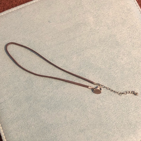 Chokers - Picture 4 of 5